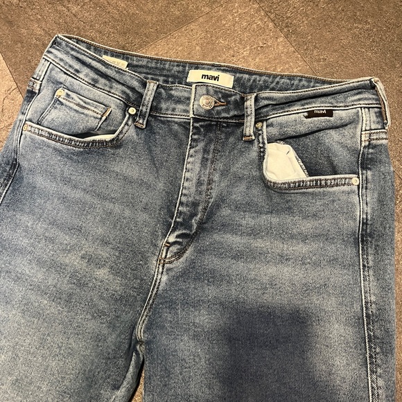 Mavi. 30”W 28”L Maria Split Jeans - Picture 3 of 11